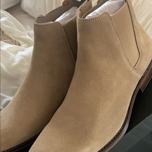 Chelsea boots